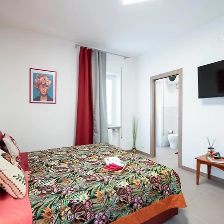 Dante לינה וארוחת בוקר 3*