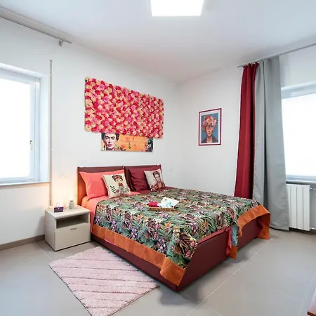 לינה וארוחת בוקר Dante 3*